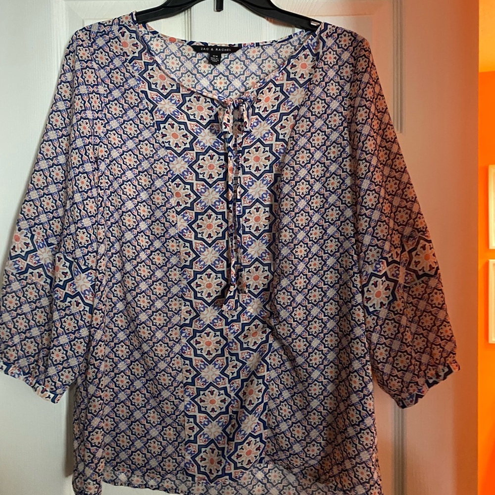 Womens Size Meduim Zac & Rachel Blouse